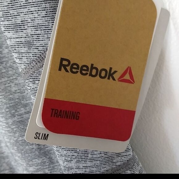 REEBOK Dynamic Short Sleeve Slim Fitted Performance Feeder Stripe NWT - Picture 3 of 8
